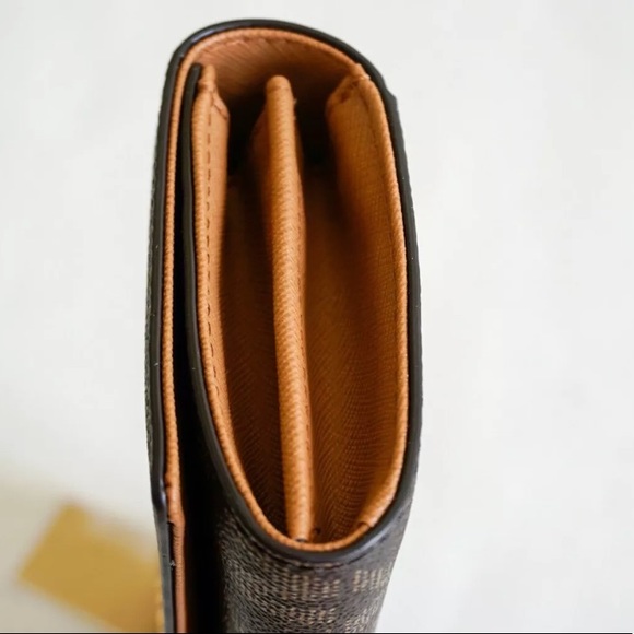 Michael Kors Large Jet set travel carryall wallet - Picture 5 of 7